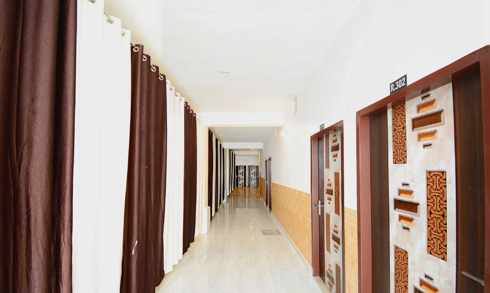 Hotel O Park View Bhiwani Экстерьер фото