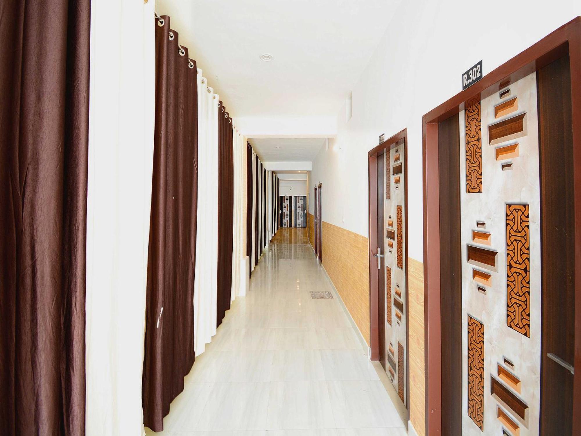Hotel O Park View Bhiwani Экстерьер фото